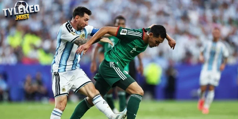 Algeria khiếu nại Messi thoát thẻ đỏ ở trận đấu vừa qua