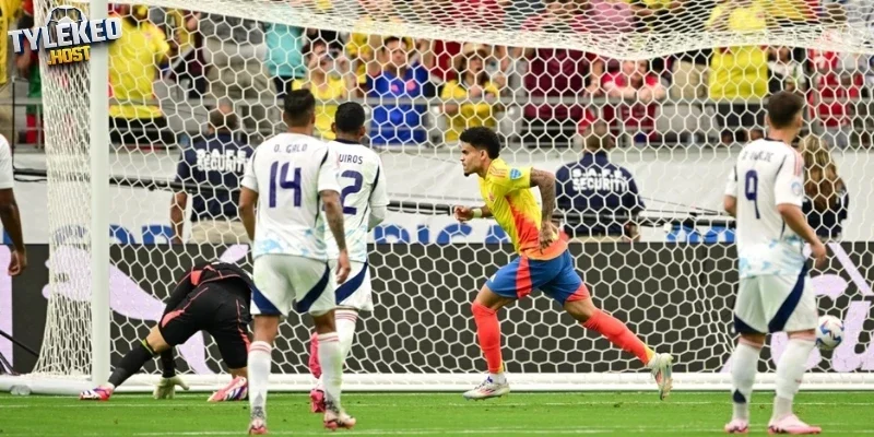 Đội hình ra sân trận Uzbekistan vs Colombia